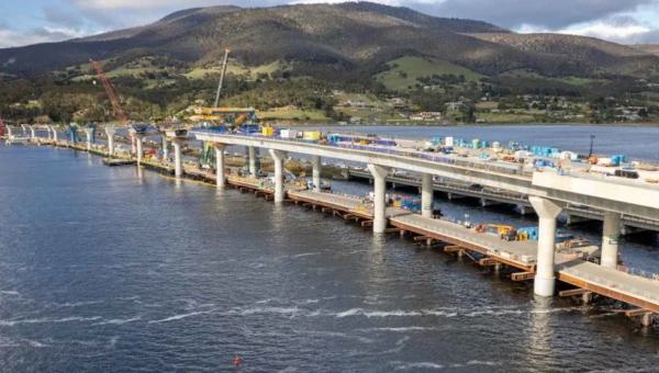 New Bridgewater Bridge - October flyover