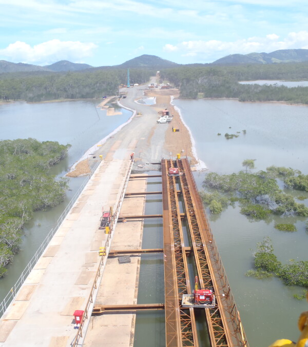 Narrows Crossing (QCLNG)